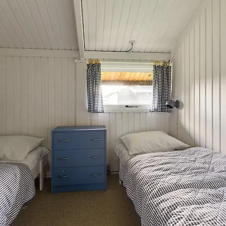 Two-bedroom Holiday In 펜션